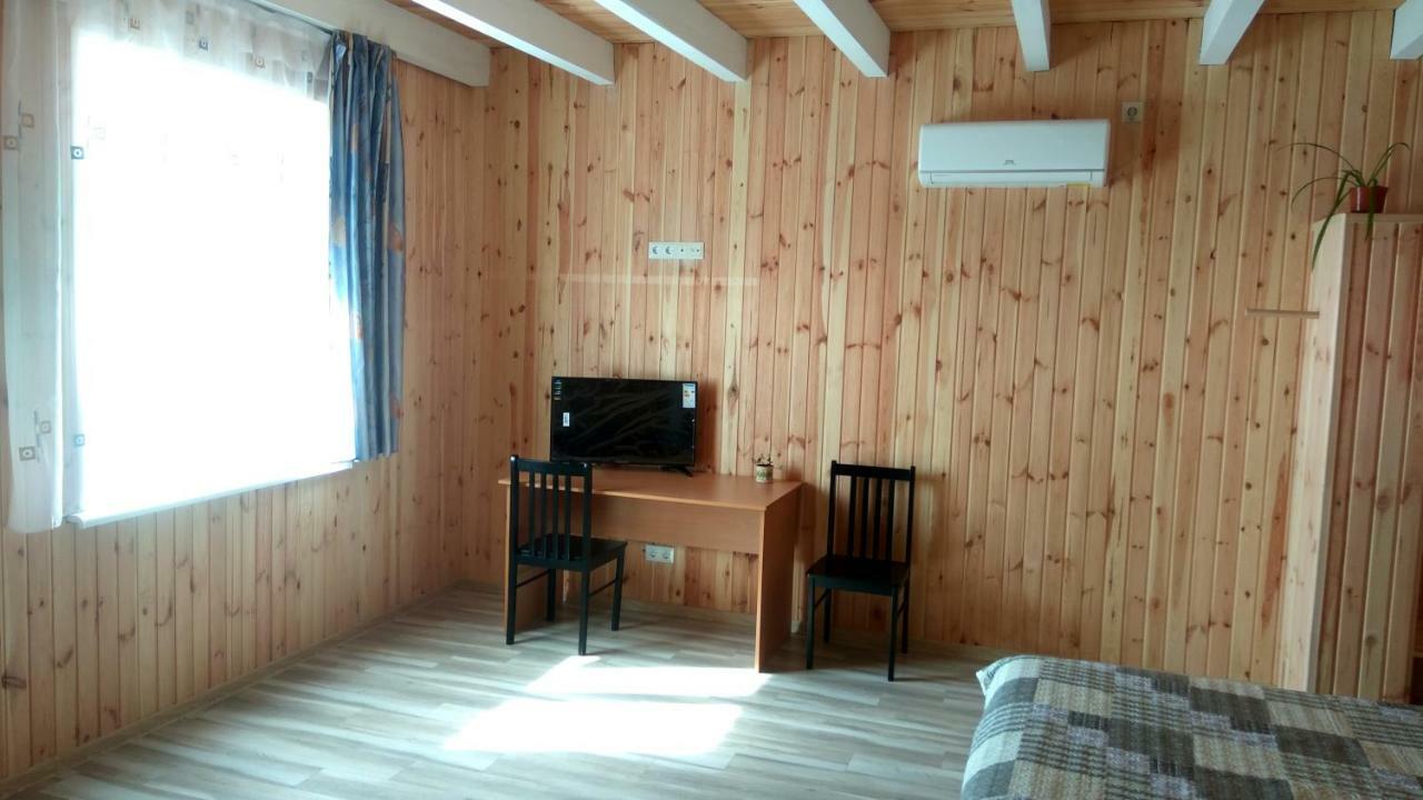 Hotel Eco House Čornomorsk Exteriér fotografie